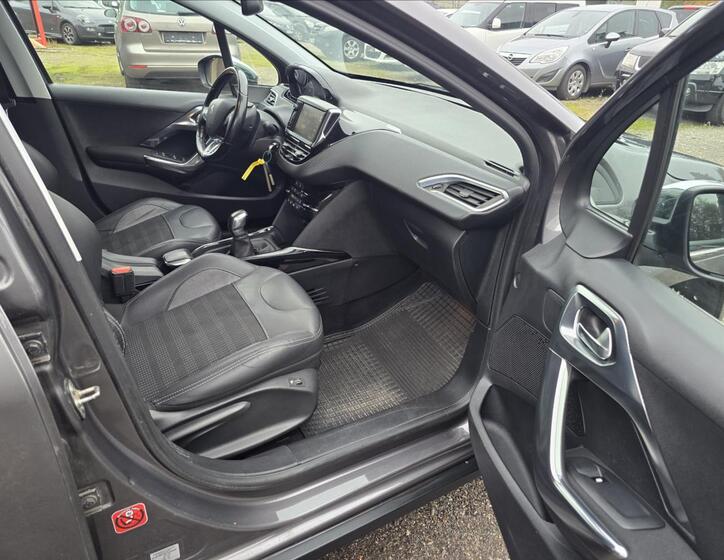 Peugeot 2008 13