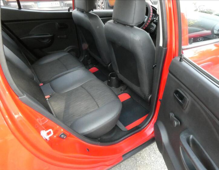 KIA Picanto 21