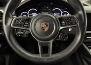 Porsche Cayenne 8