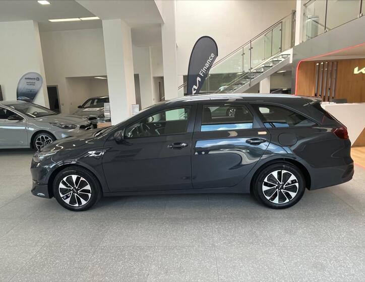 KIA Ceed 8