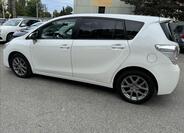 Toyota Verso 6