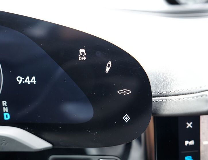 Porsche Taycan 37
