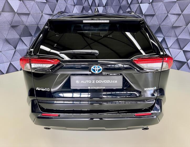 Toyota RAV4 6