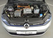 Volkswagen Golf 31
