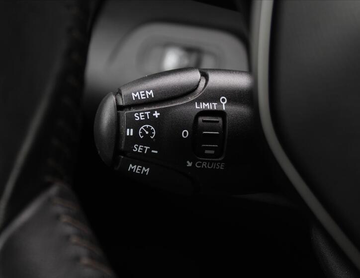 Peugeot Rifter 15