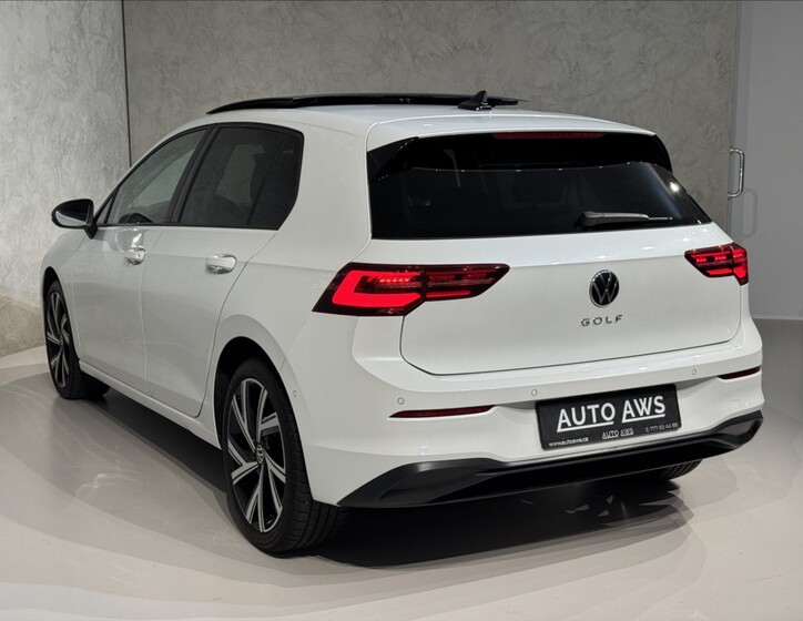 Volkswagen Golf 10