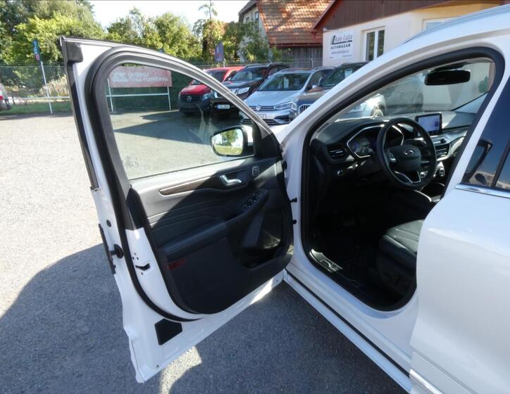 Ford Kuga 26