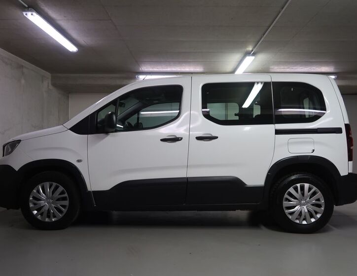Peugeot Rifter 8