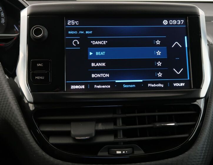 Peugeot 208 18