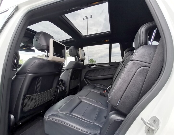 Mercedes-Benz GL 30