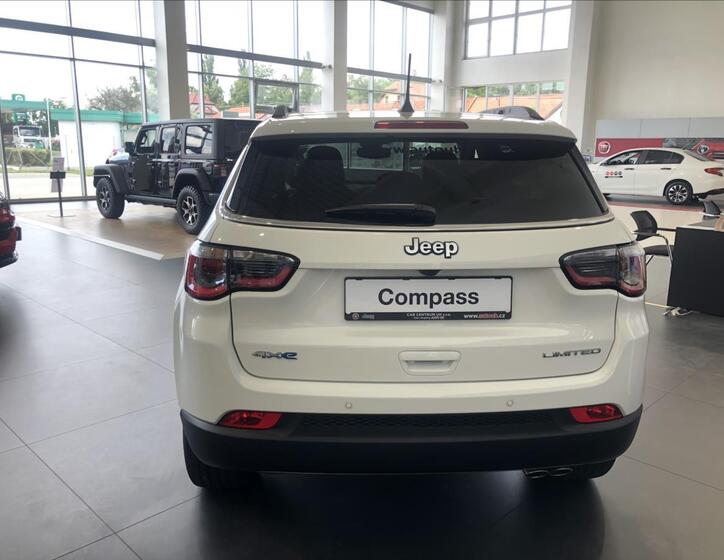 Jeep Compass 6
