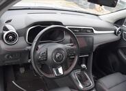 MG ZS 16