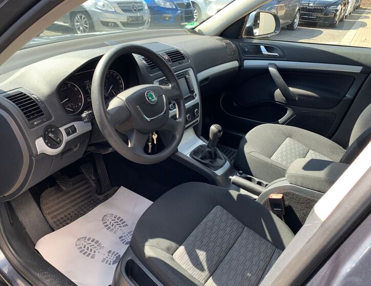 Škoda Octavia 14