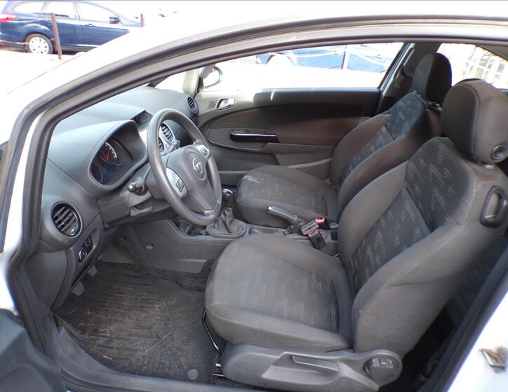 Opel Corsa 13