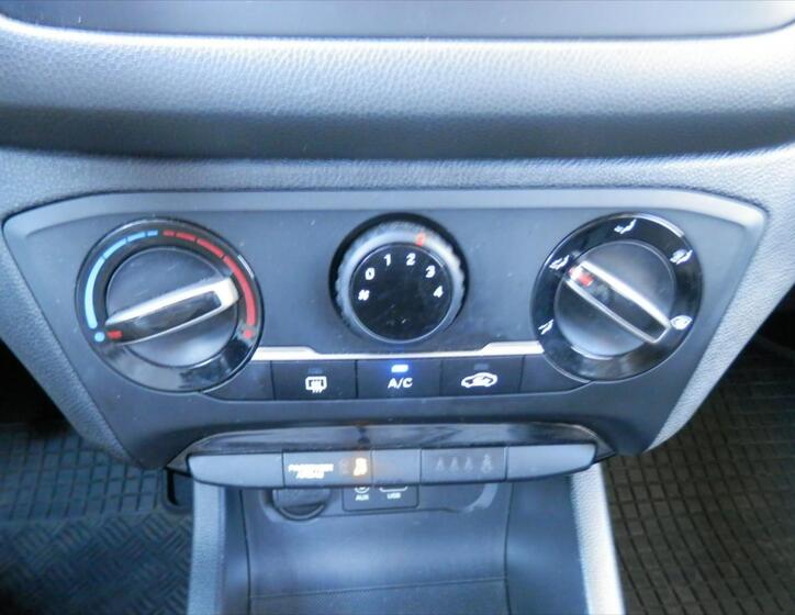 Hyundai i20 21