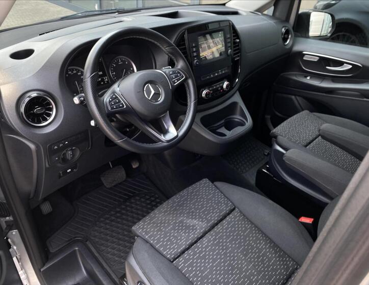 Mercedes-Benz Vito 9
