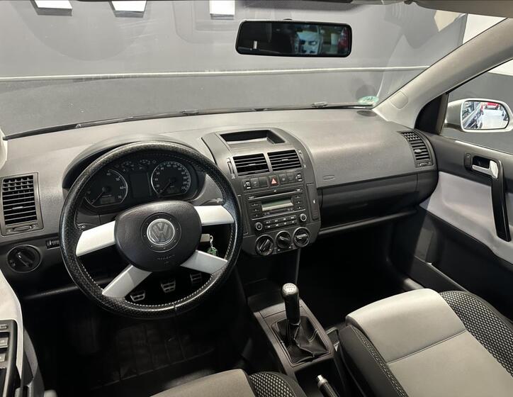 Volkswagen Polo 22