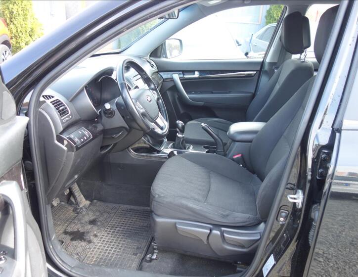 KIA Sorento 10