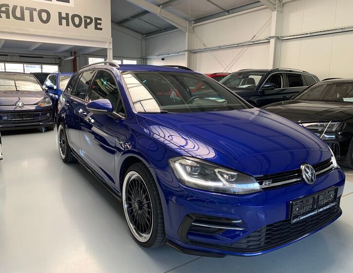 Volkswagen Golf 1