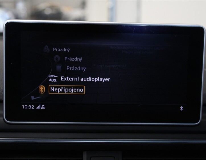 Audi A4 11
