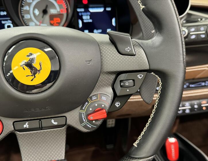 Ferrari F8 21