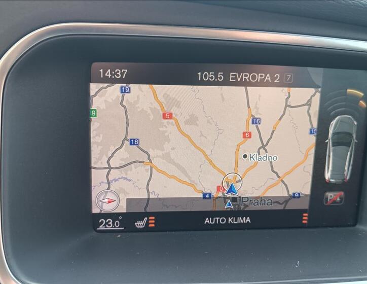 Volvo V40 9