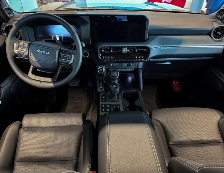 Toyota Land Cruiser 6