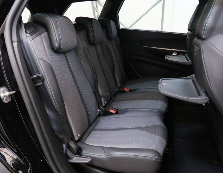 Peugeot 5008 31