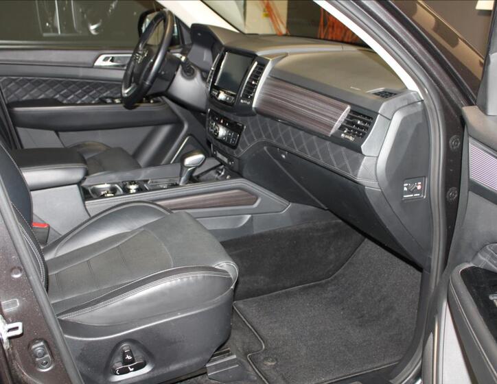 SsangYong Rexton 26