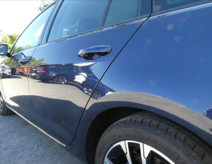 Volkswagen Golf 15
