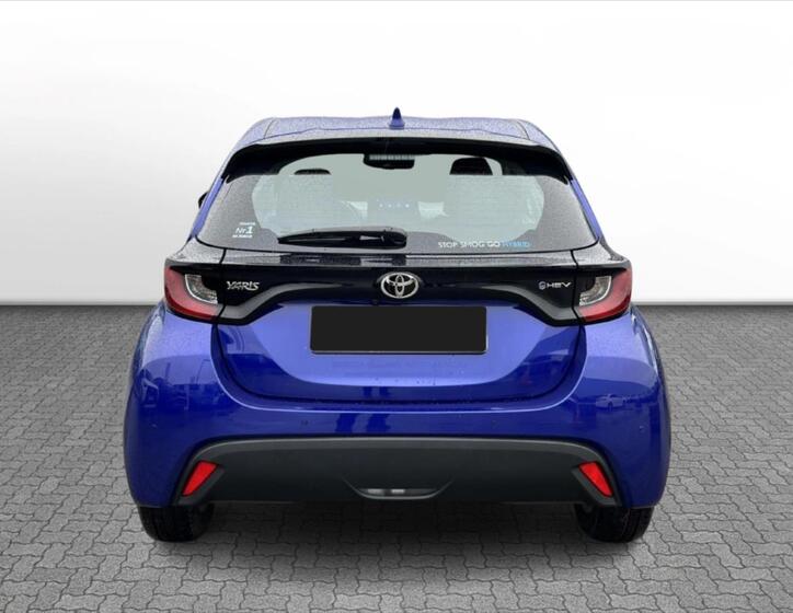 Toyota Yaris 5