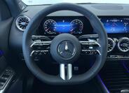 Mercedes-Benz GLA 10