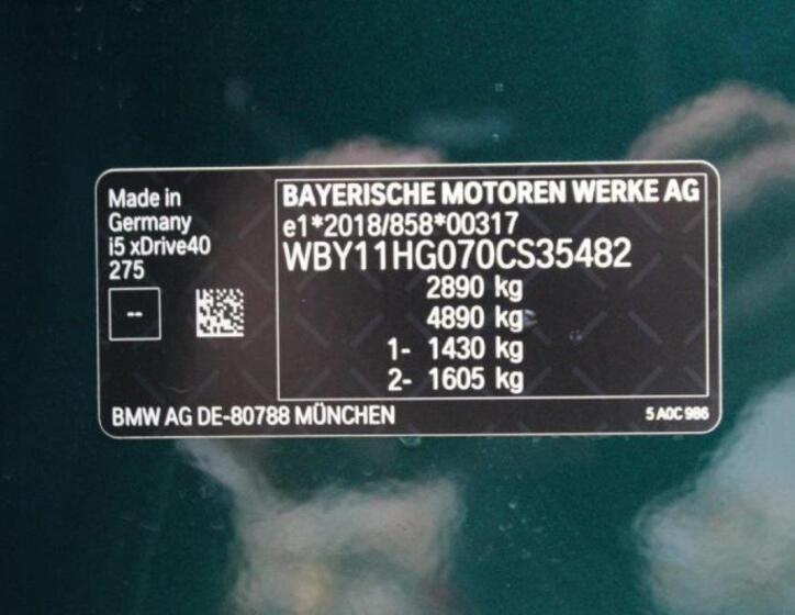 BMW i5 27
