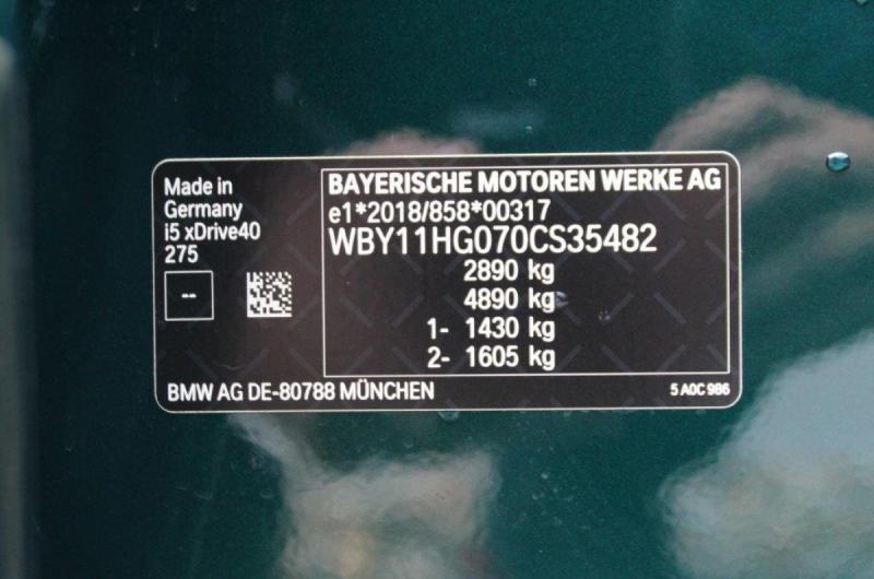 BMW i5
