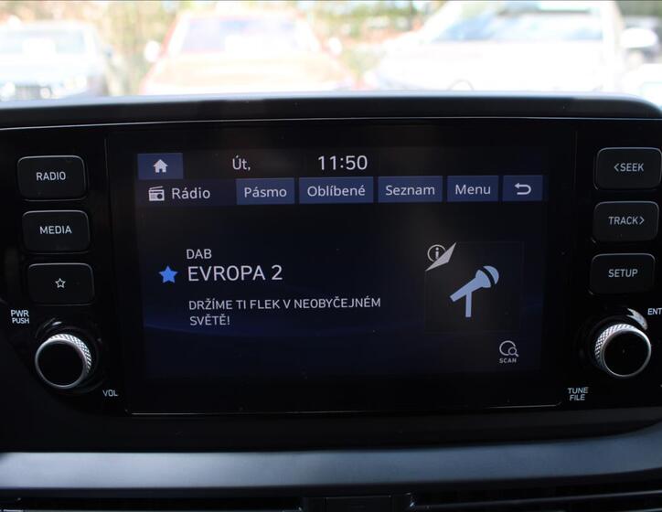 Hyundai i20 15