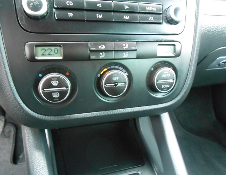 Volkswagen Jetta 13