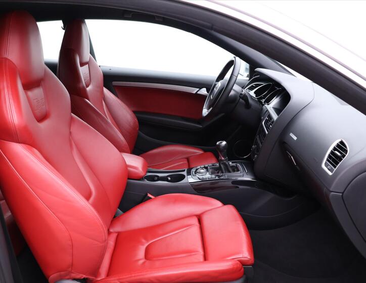 Audi S5 14