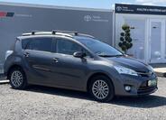 Toyota Verso 1