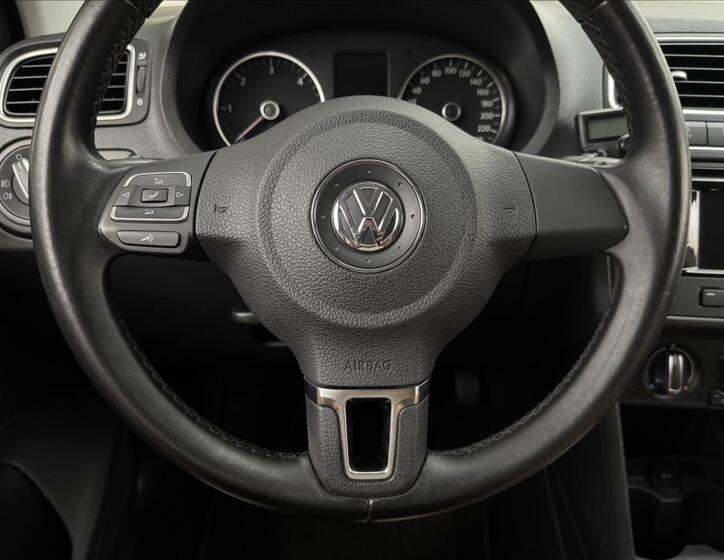 Volkswagen Polo 9