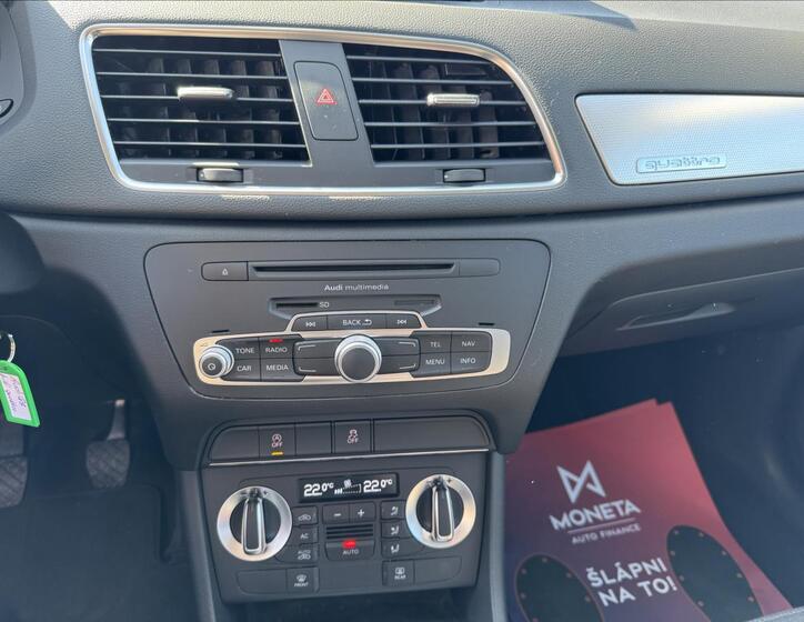 Audi Q3 24