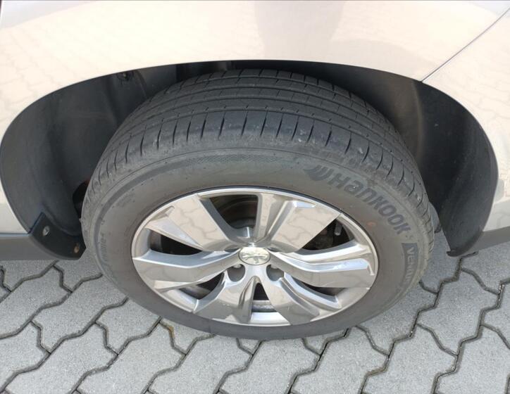 Peugeot 2008 25
