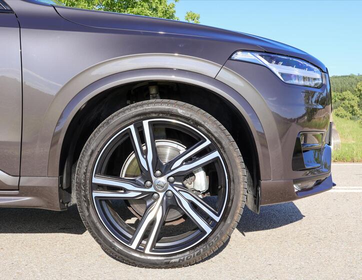 Volvo XC90 37