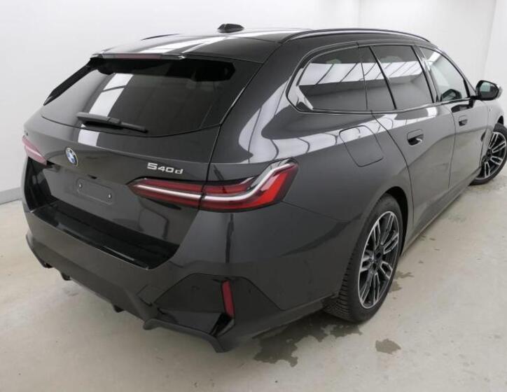 BMW Řada 5 4