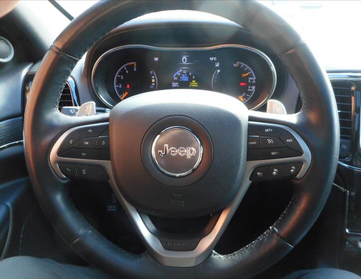 Jeep Grand Cherokee 13