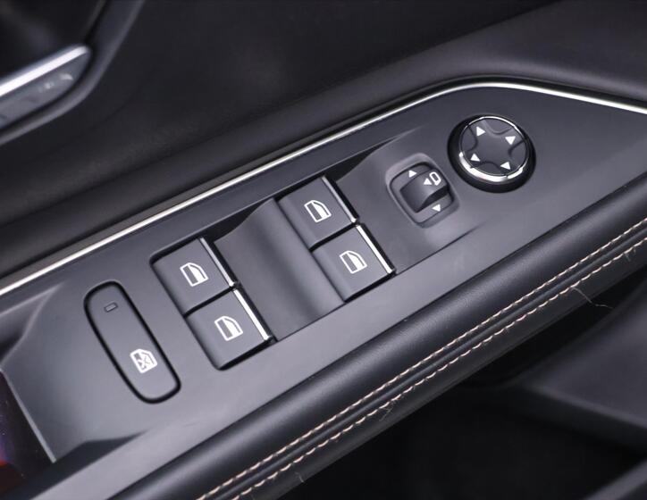 Peugeot 5008 19