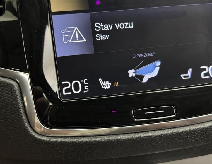 Volvo XC90 22