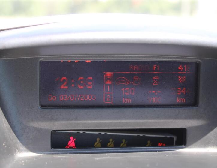 Peugeot 207 16