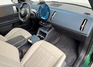 Mini Countryman 9