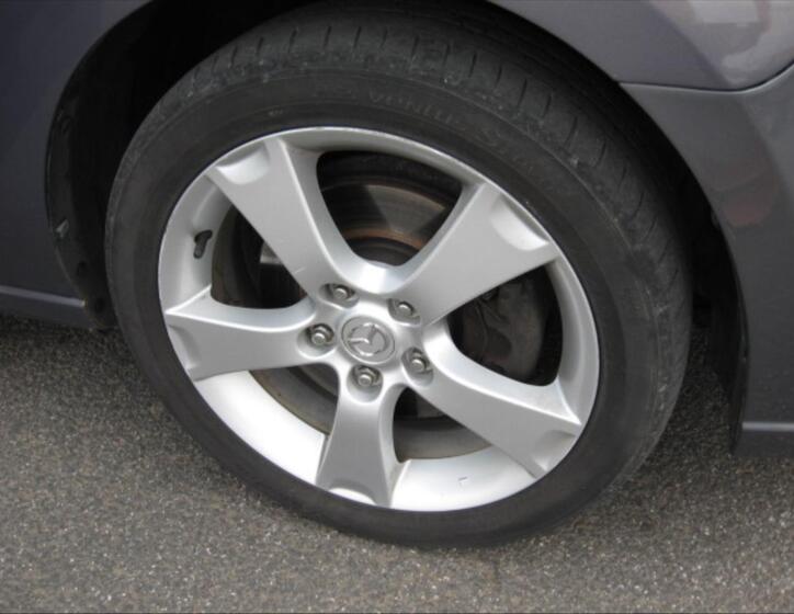 Mazda 5 11