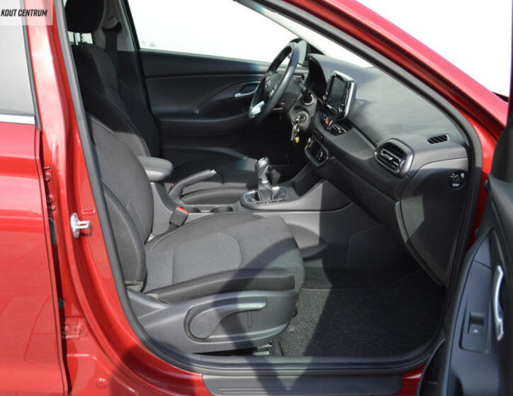 Hyundai i30 11